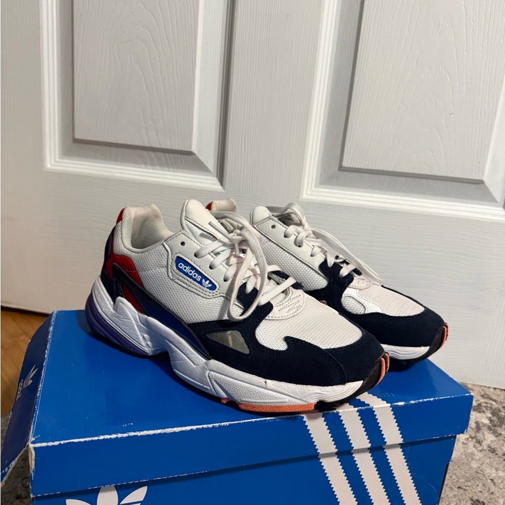 adidas Falcon Sneakers